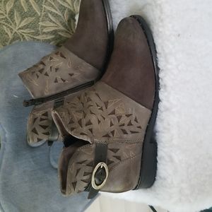 Miz Mooz boots